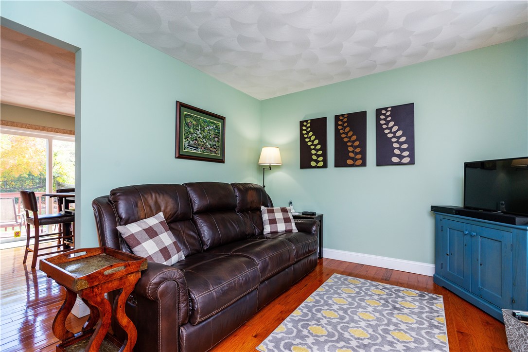 4286 Post Road Warwick, RI 02818 - Photo 6 of 50