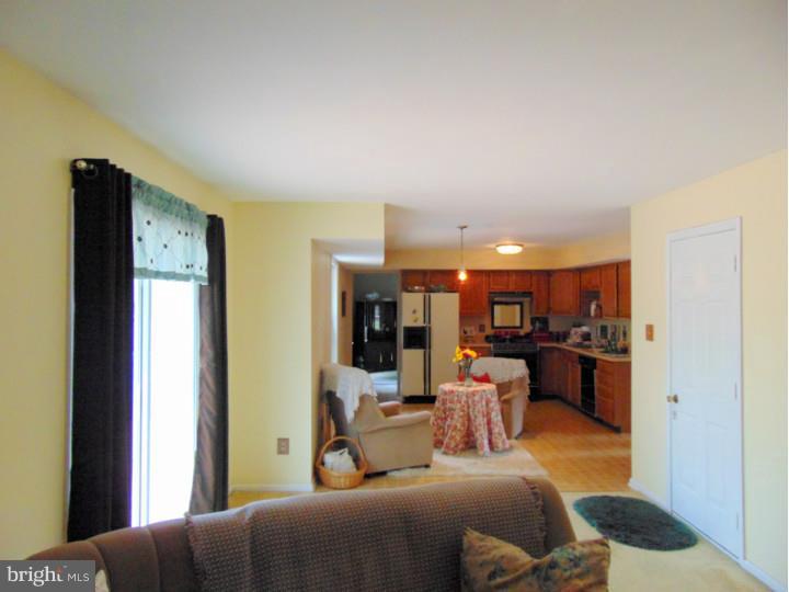 227 Kilburn Road Langhorne, PA 19047 - Photo 6 of 25 Gallery Image 6