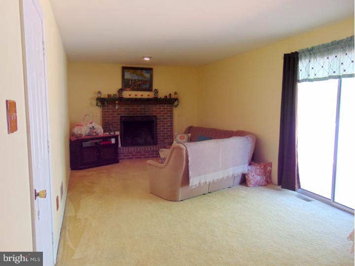 227 Kilburn Road Langhorne, PA 19047 - Photo 7 of 25 Fireplace