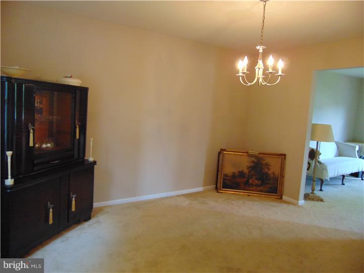 227 Kilburn Road Langhorne, PA 19047 - Photo 10 of 25 Dining Room