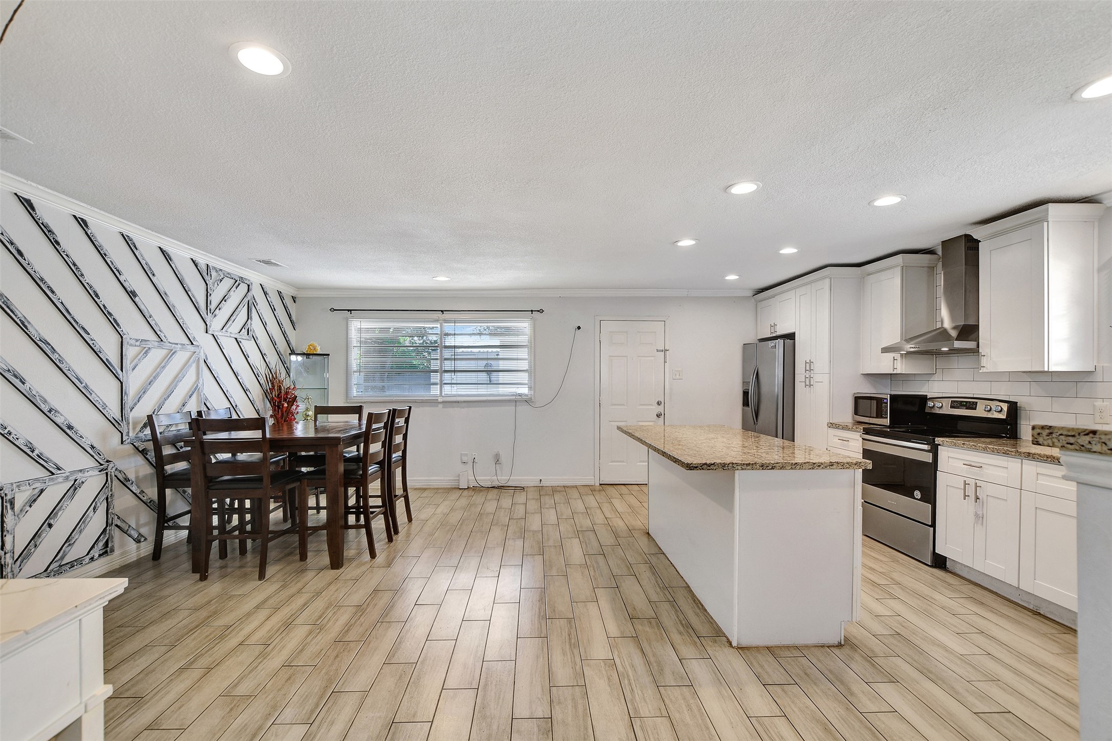 8314 Albacore Drive Houston, TX 77074 - Photo 12 of 40