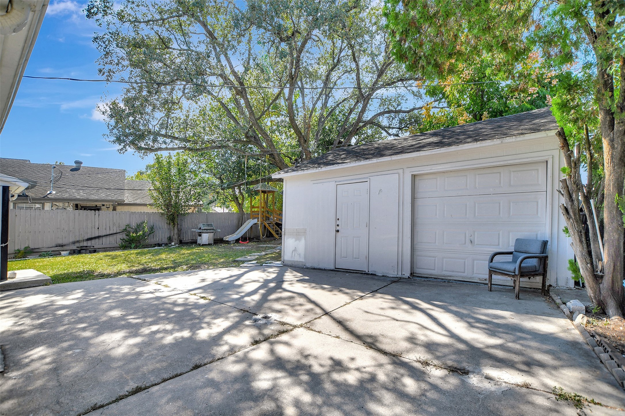 8314 Albacore Drive Houston, TX 77074 - Photo 33 of 40