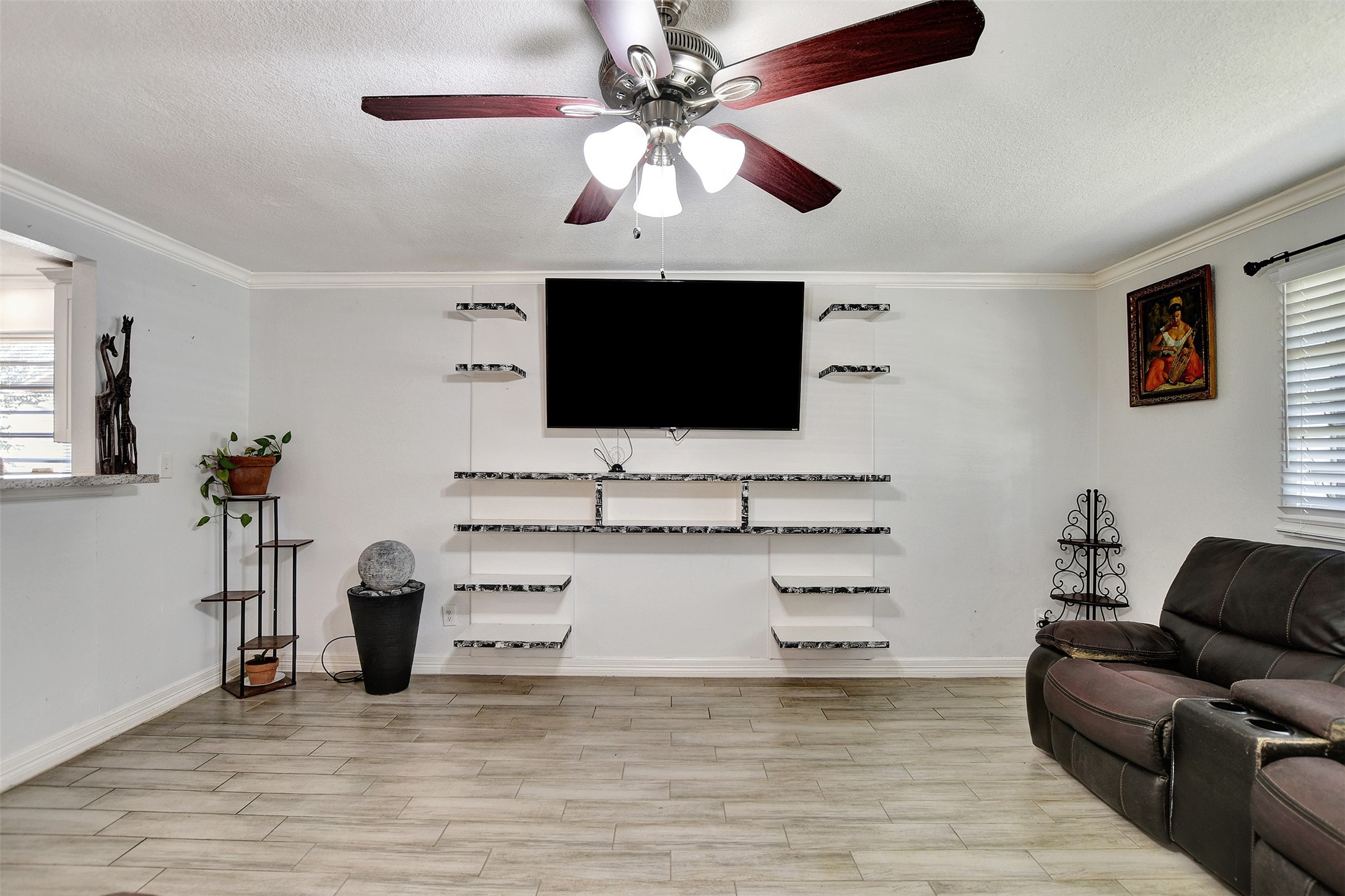 8314 Albacore Drive Houston, TX 77074 - Photo 7 of 40