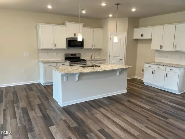 $2,295 | 2179 Fox Chapel Place, Fuquay-Varina, NC 27526