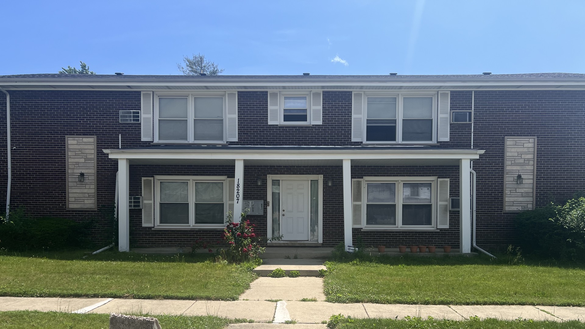 18207 Locust Street Lansing, IL 60438 - Photo 1 of 1