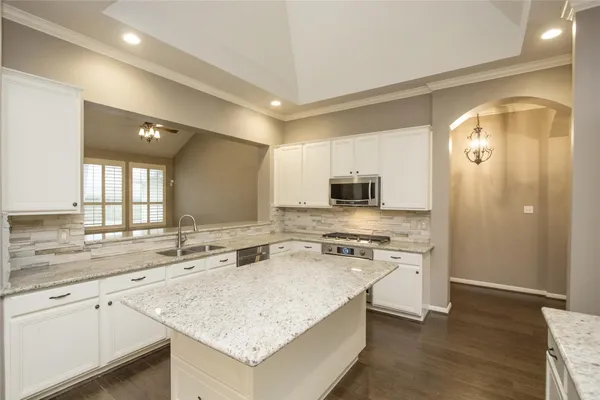 $564,900 | 178 Brooksedge Court, The Woodlands, TX 77382