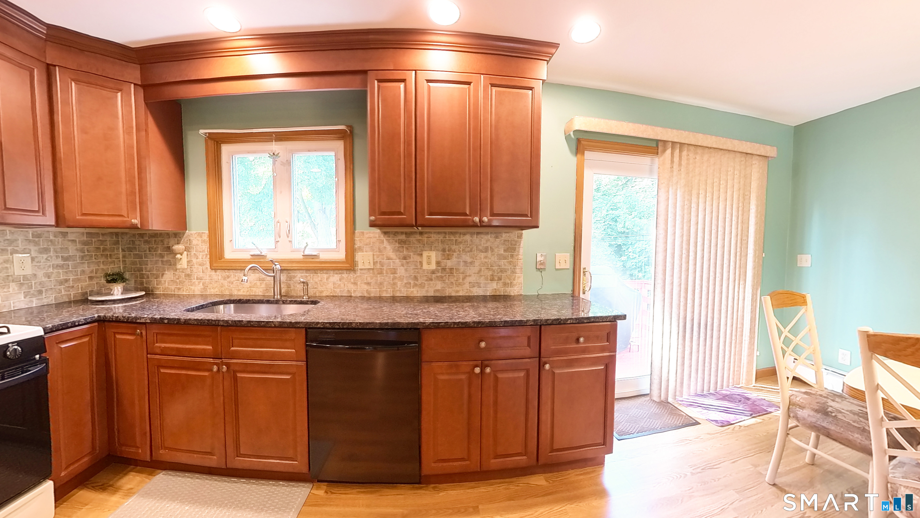 141 Constitution Street Wallingford, CT 06492 - Photo 18 of 37