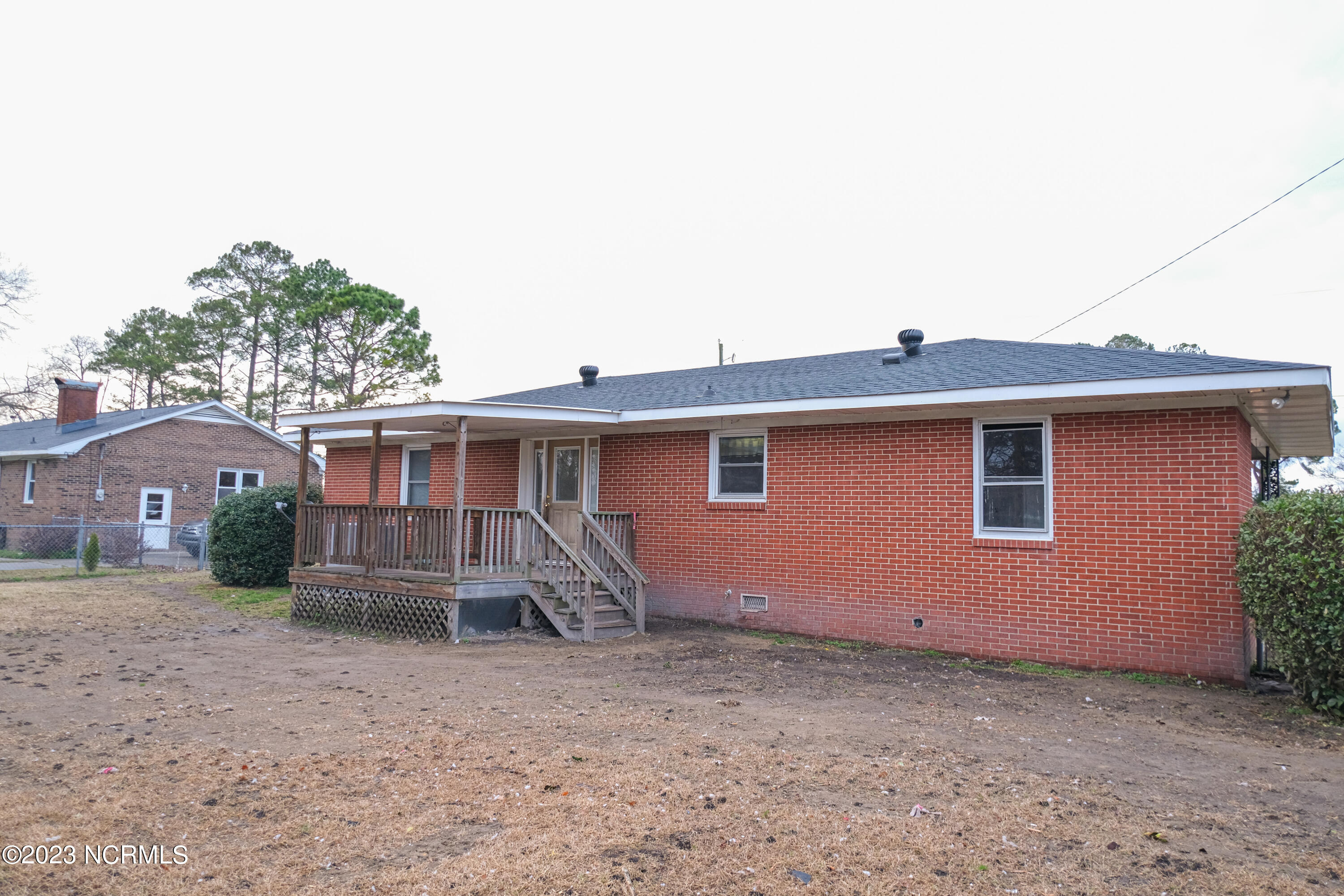 833 Tyree Road Kinston, NC 28504 - Photo 8 of 37 010