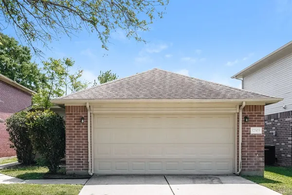 $1,725 | 12303 Westlock Drive, Tomball, TX 77377