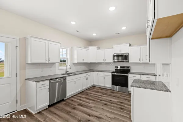 $389,900 | 911 Wild Azalea Way, Hubert, NC 28539