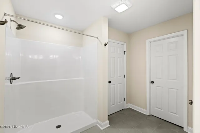 $389,900 | 911 Wild Azalea Way, Hubert, NC 28539