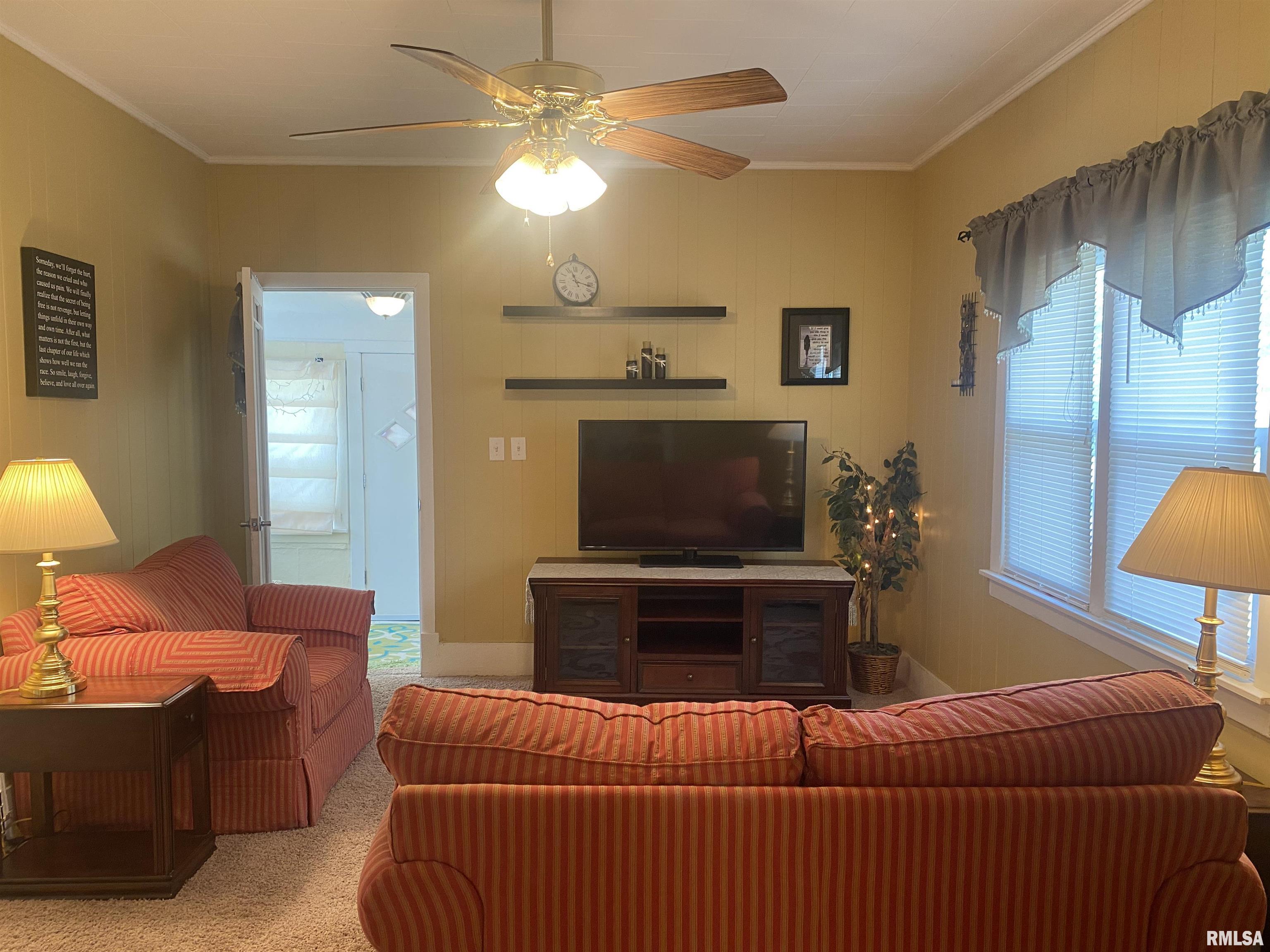 2136 Holmes Avenue Springfield, IL 62704 - Photo 7 of 33 Gallery Image 7