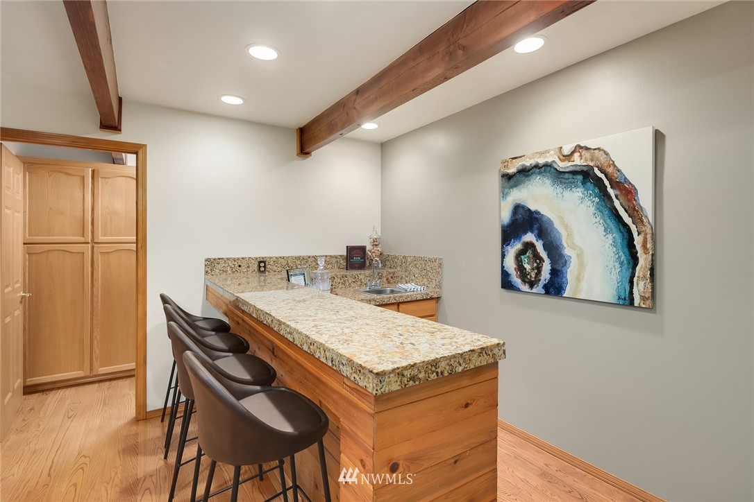 820 Carlson Road Snohomish, WA 98290 - Photo 18 of 39 a kitchen with a table and chairs in it