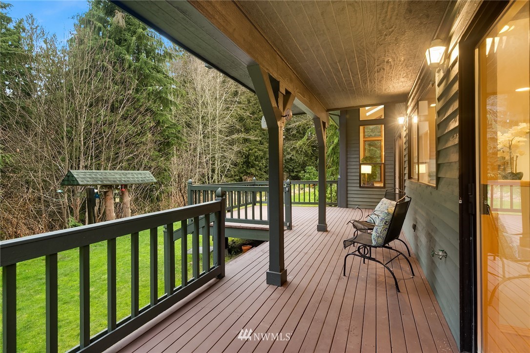 820 Carlson Road Snohomish, WA 98290 - Photo 20 of 39 a view of balcony with furniture
