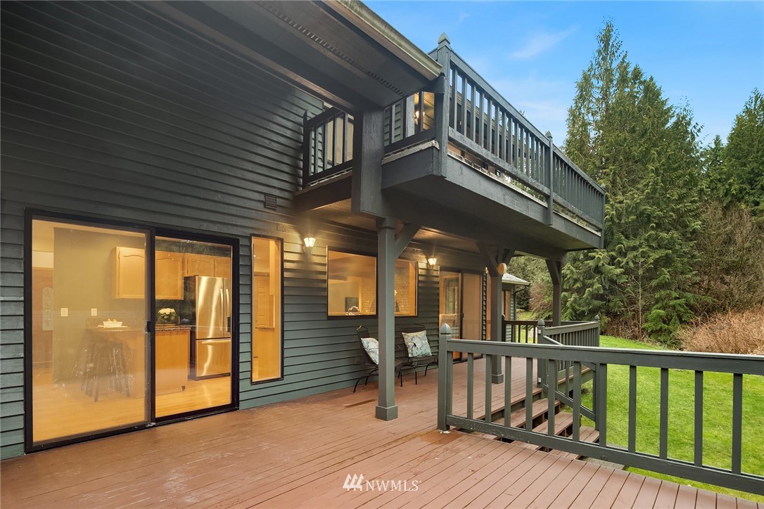 820 Carlson Road Snohomish, WA 98290 - Photo 22 of 39 a view of porch with seating space