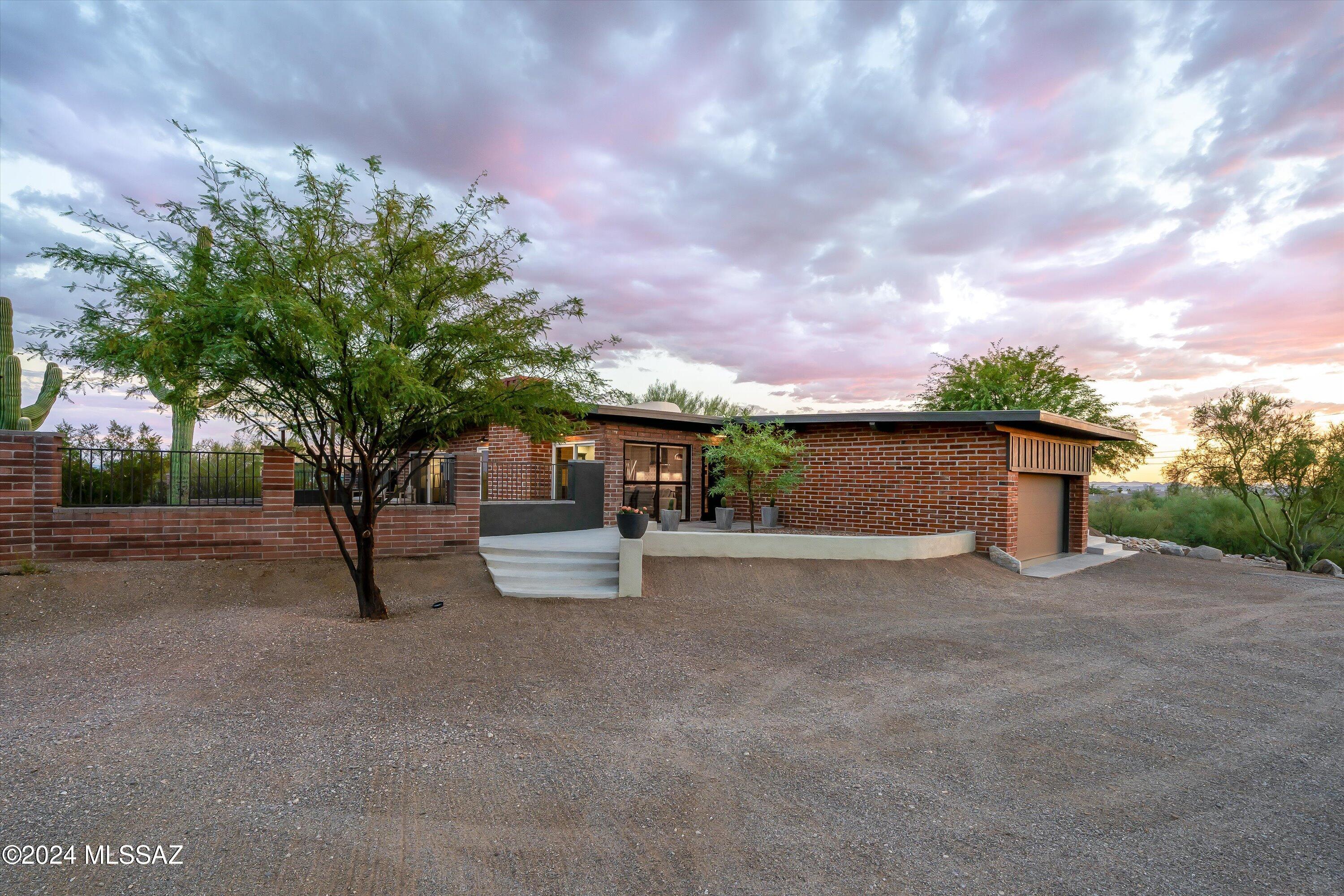 4270 North Swan Road Tucson, AZ 85718 - Photo 35 of 42