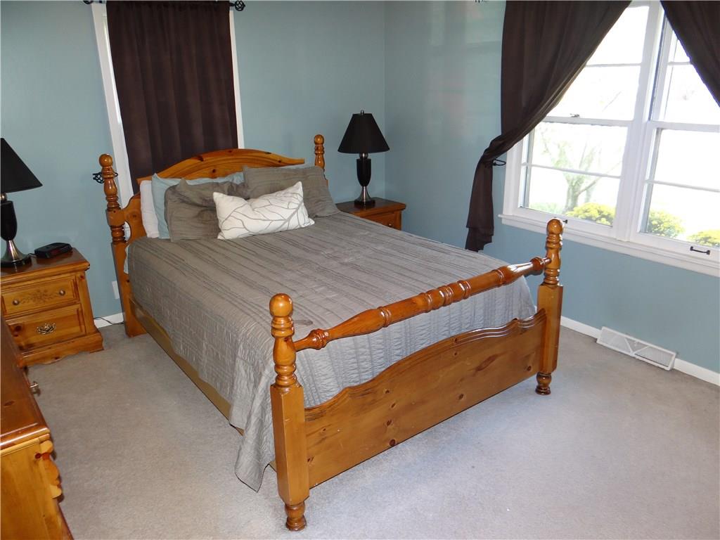 109 Willow Road Greenfield, IN 46140 - Photo 9 of 12 Gallery Image 9