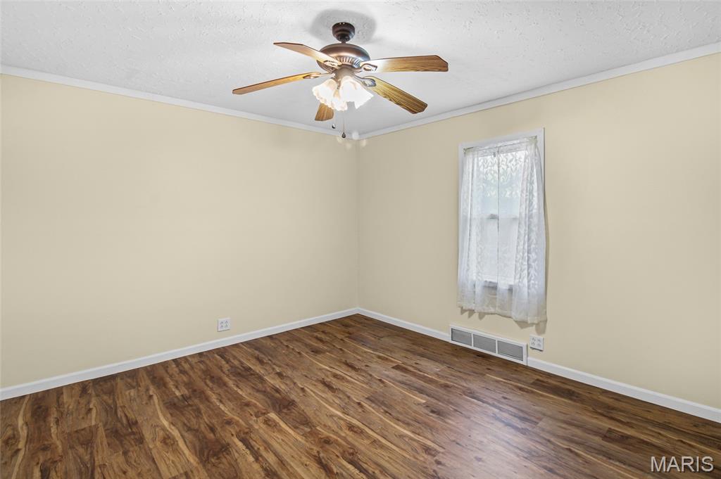 1085 Danby Road Festus, MO 63028 - Photo 23 of 36