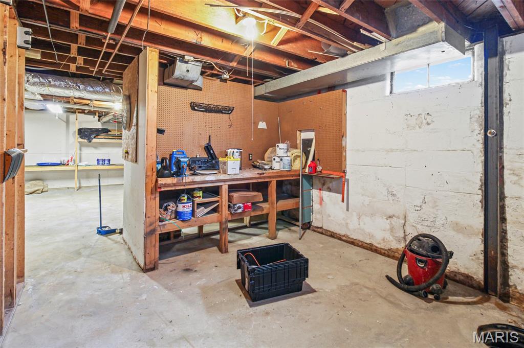 1085 Danby Road Festus, MO 63028 - Photo 33 of 36