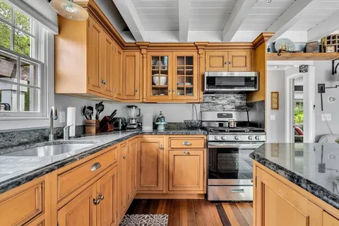 $2,500,000 | 7 Hill Wood Way, Sandwich, MA 02537