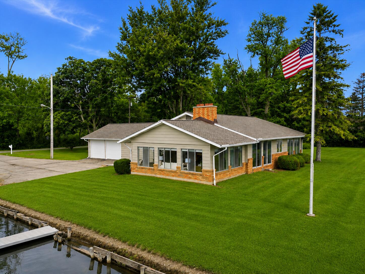 11243 Wynns Road Pinckney, MI 48169 - Photo 36 of 43 Side View