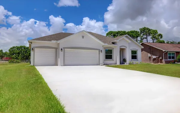 $2,500 | 6812 Northwest Abadan Street, Port St. Lucie, FL 34983