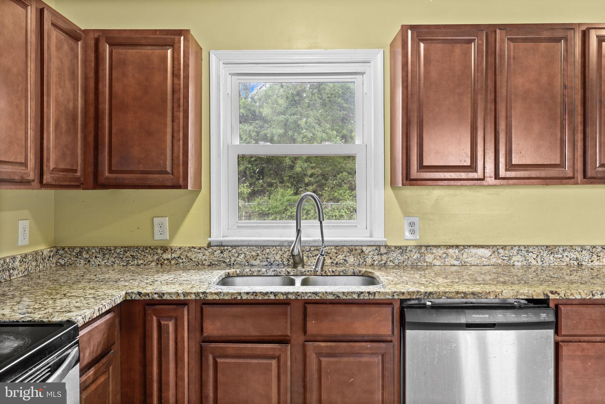 13245 Glen Level Drive Ruther Glen, VA 22546 - Photo 10 of 37