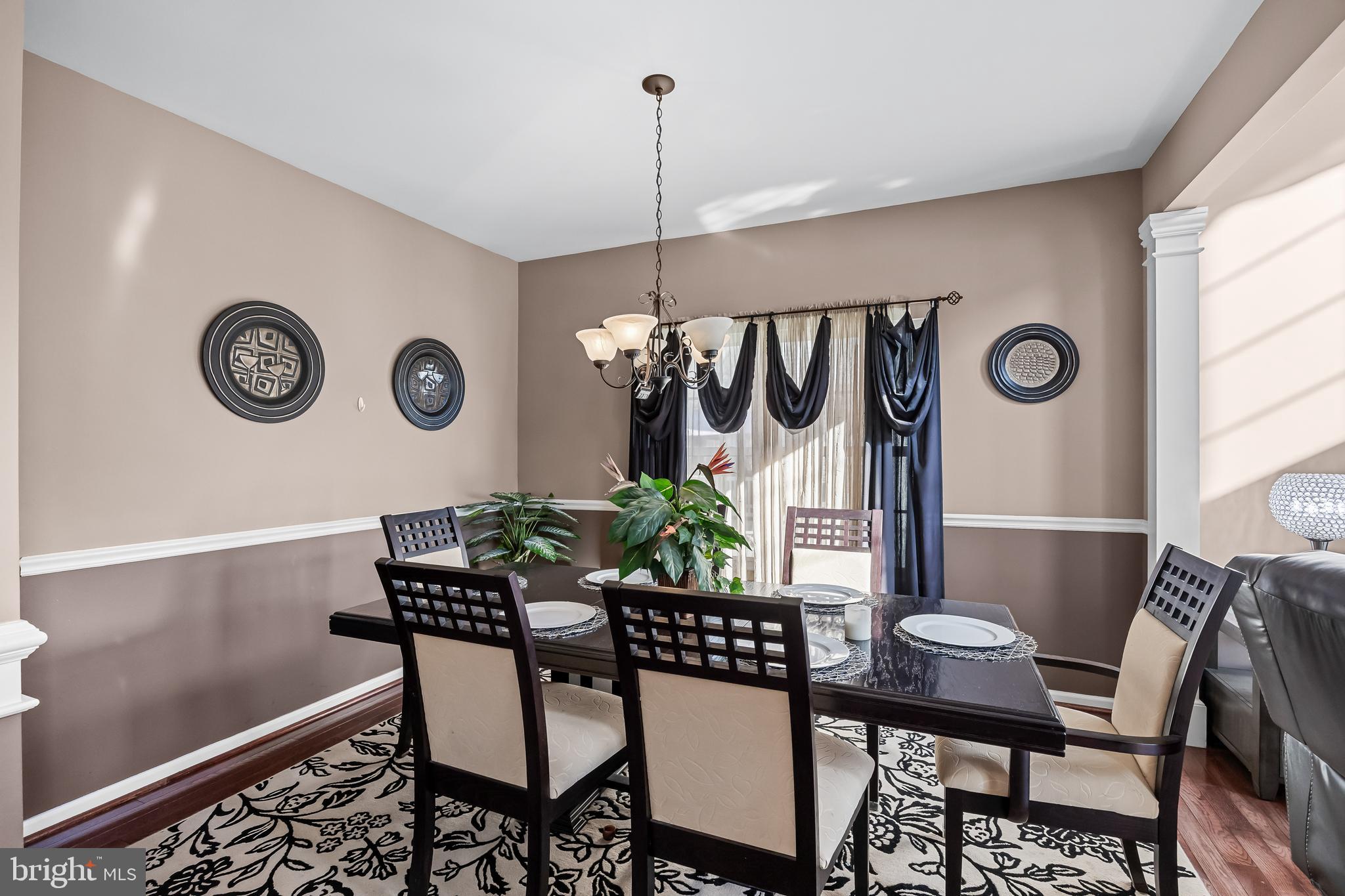 7 Manchester Court Wenonah, NJ 08090 - Photo 16 of 37 a view of a table and chairs in a room