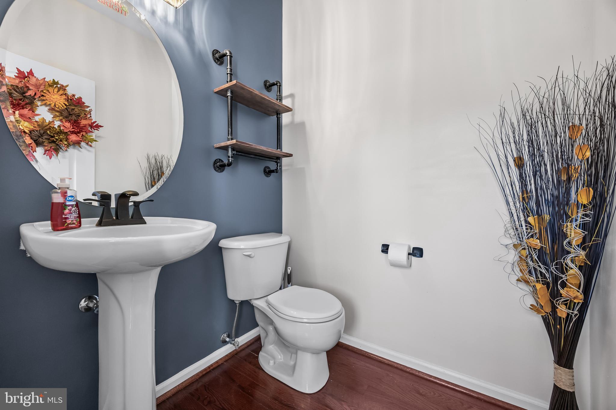 7 Manchester Court Wenonah, NJ 08090 - Photo 17 of 37 a bathroom with a sink toilet and a mirror