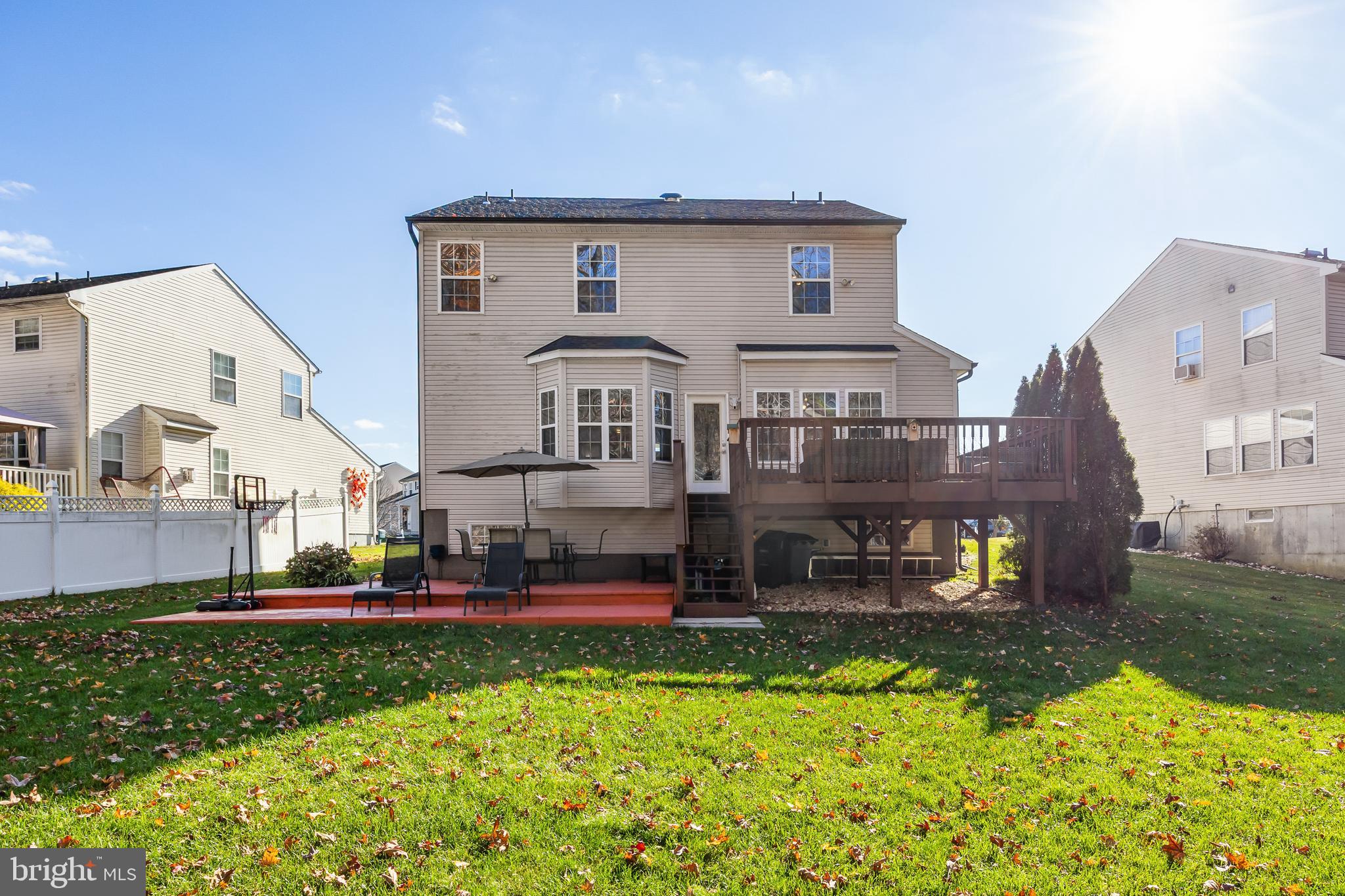7 Manchester Court Wenonah, NJ 08090 - Photo 33 of 37 a front view of a house with a yard