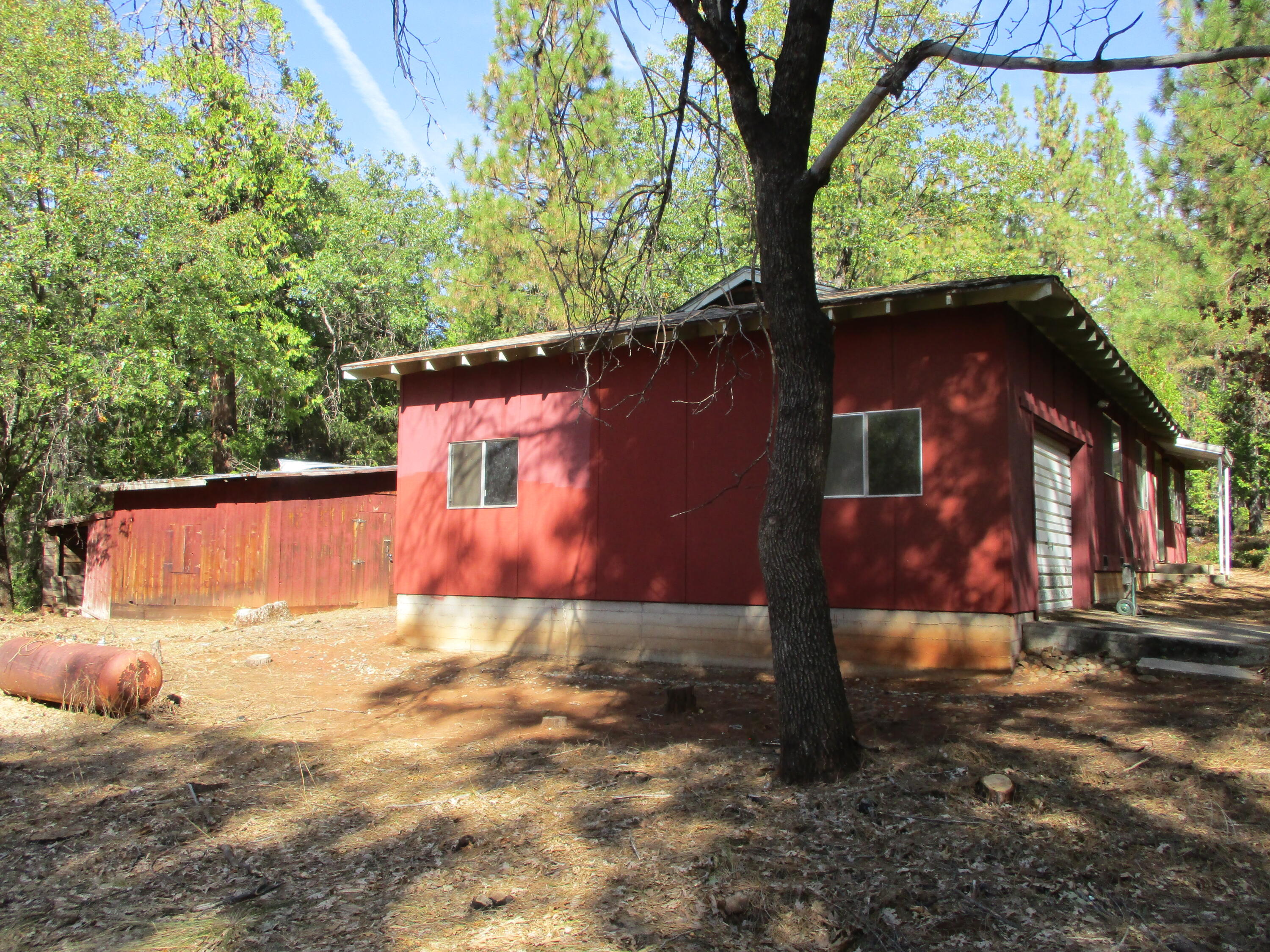 30162 Whitmore Road Whitmore, CA 96096 - Photo 12 of 20 side view of house