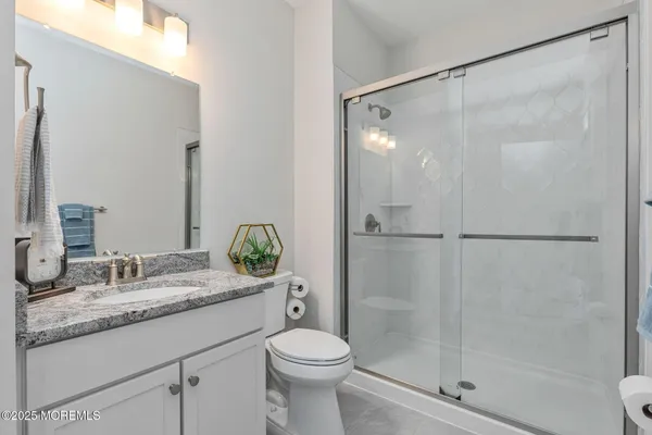 $999,900 | 2 Pasture Drive, Farmingdale, NJ 07727