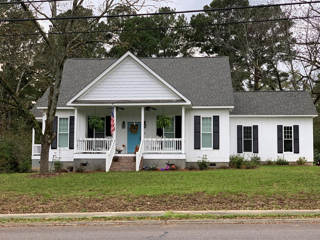 299 Brooks Street Edgefield, SC 29824 - Photo 1 of 7