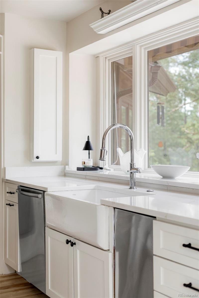 261 Whiskey Jay Hill Road Evergreen, CO 80439 - Photo 16 of 50