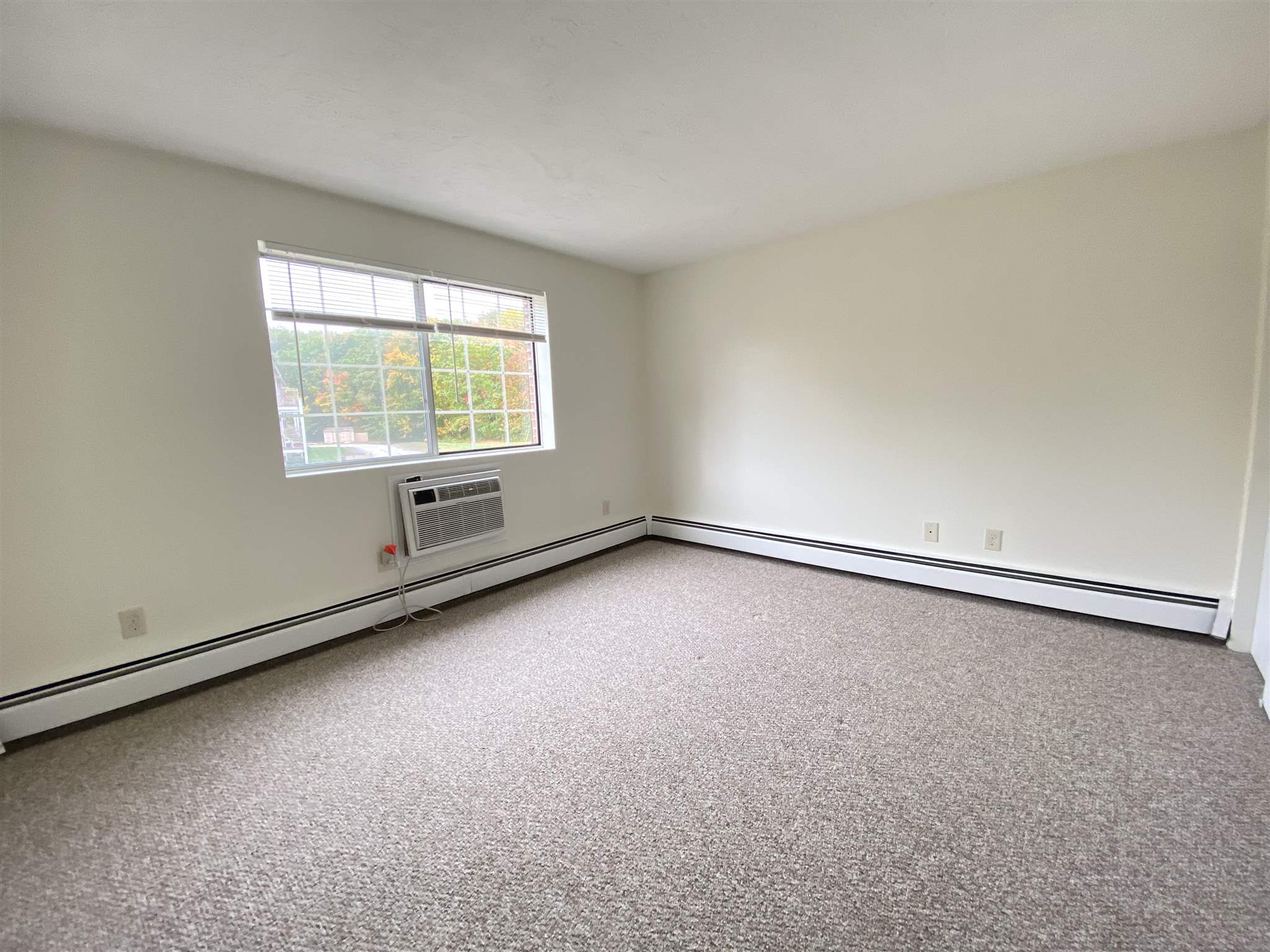 383 Huse Road, Unit 9 Manchester, NH 03103 - Photo 27 of 39
