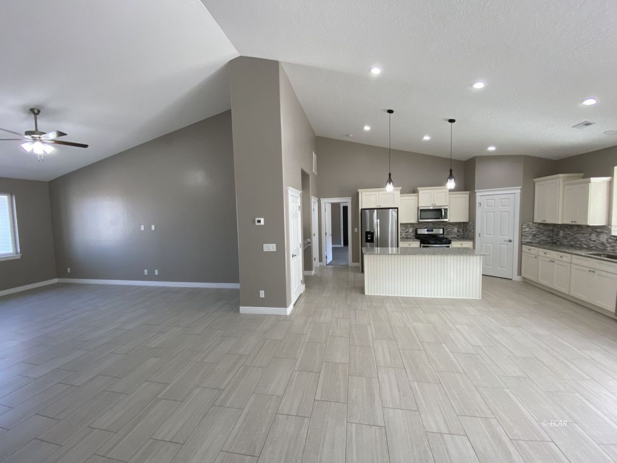 718 Amber Way Elko, NV 89801 - Photo 5 of 27 Gallery Image 5