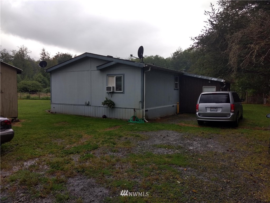 32407 South Lyman Ferry Road Sedro-Woolley, WA 98284 - Photo 4 of 21 Gallery Image 4