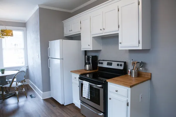 $2,800 | 2018 Sweetbriar Avenue, Unit A, Nashville, TN 37212