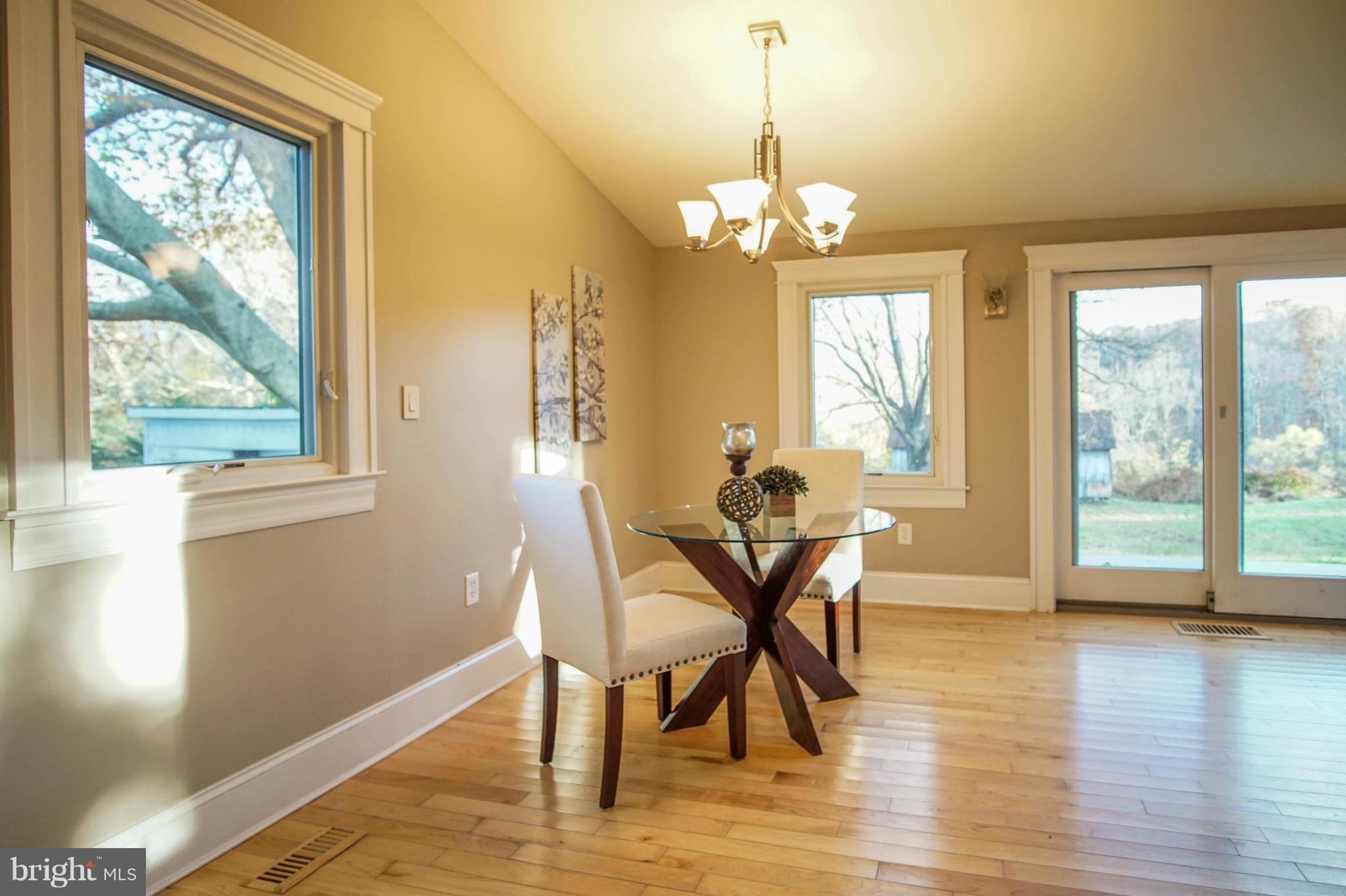 9513 Old Court Road Baltimore, MD 21244 - Photo 8 of 28 Dining Room off Kitchen w/Vaulted Ceilings