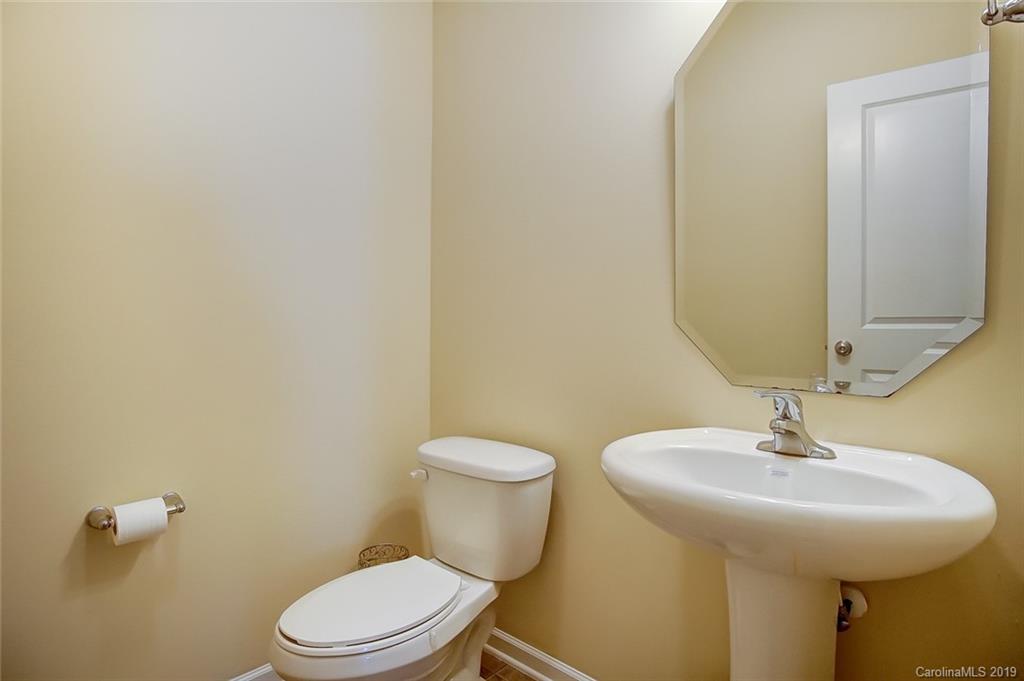 625 Rook Road Charlotte, NC 28216 - Photo 14 of 29