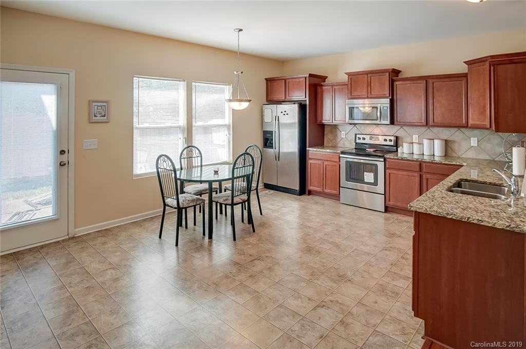 625 Rook Road Charlotte, NC 28216 - Photo 8 of 29