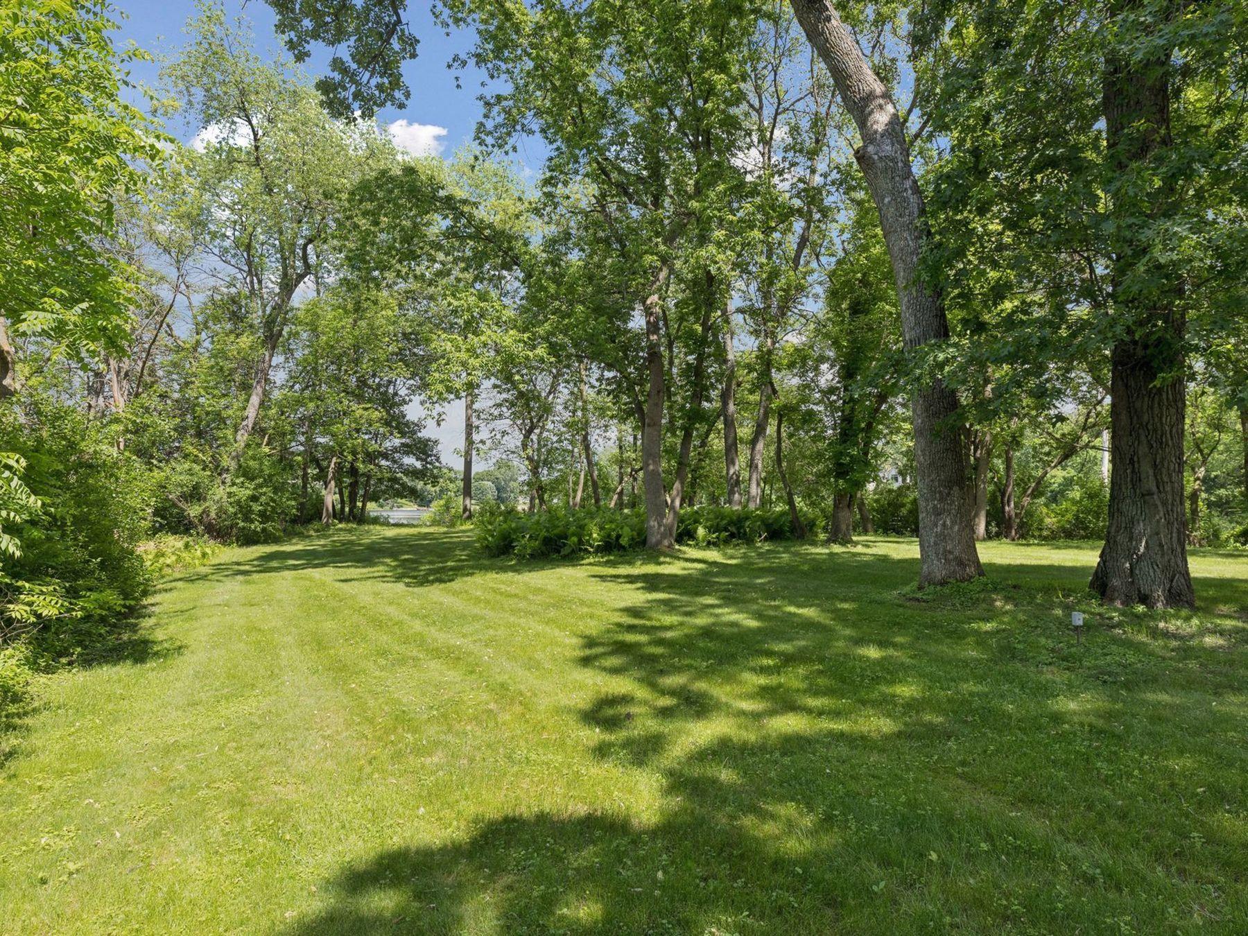8803 Cove Pointe Road Eden Prairie, MN 55347 - Photo 63 of 71