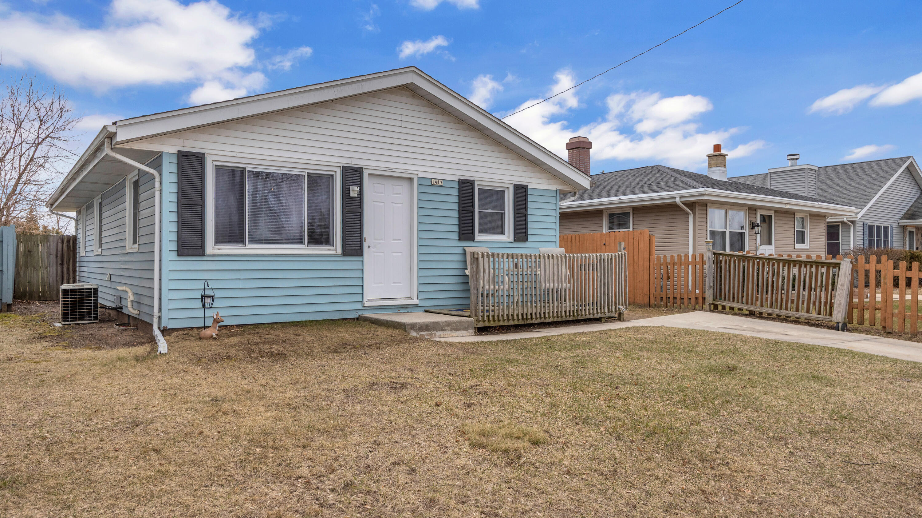 1417 Mac Arthur Avenue Sheboygan, WI 53083 - Photo 1 of 24 Front 1
