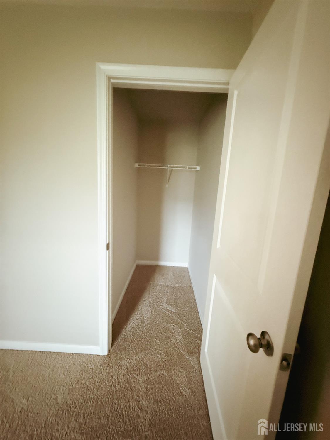 1101 Hights Farm Road North Monroe Township, NJ 08831 - Photo 5 of 38