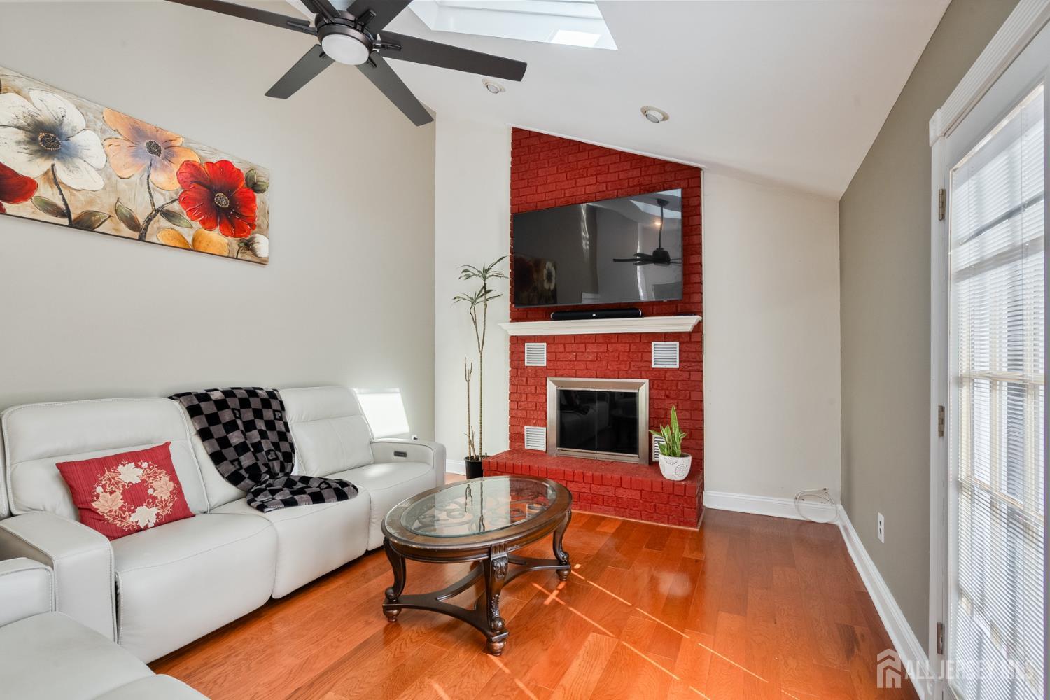 9 Haypress Road Dayton, NJ 08810 - Photo 14 of 33