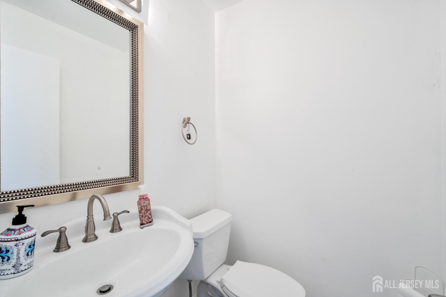 9 Haypress Road Dayton, NJ 08810 - Photo 16 of 33