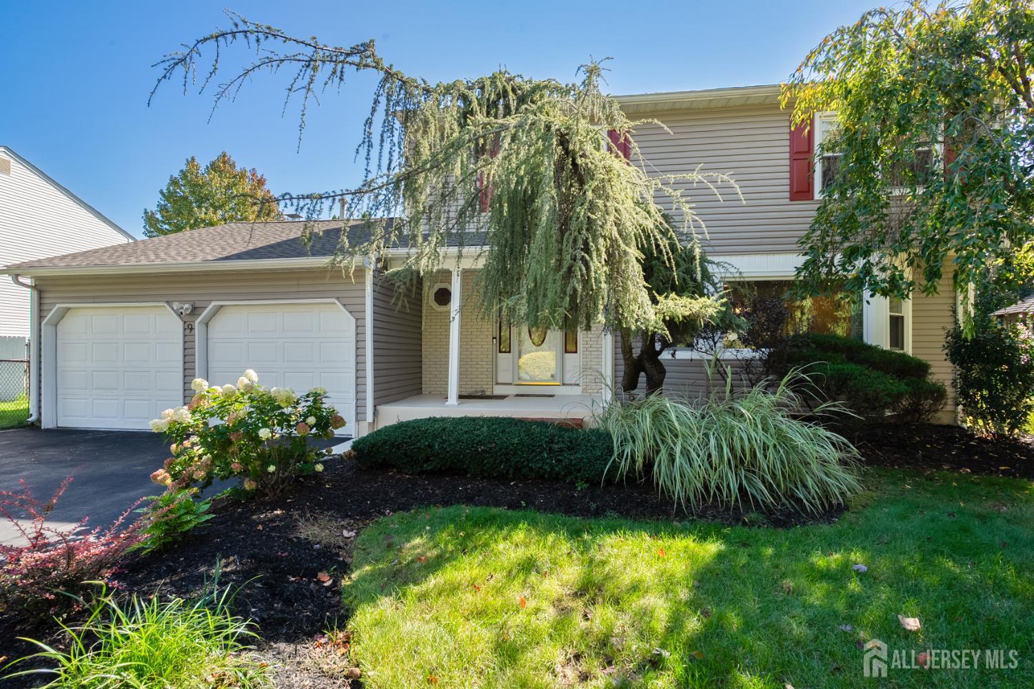 9 Haypress Road Dayton, NJ 08810 - Photo 2 of 33