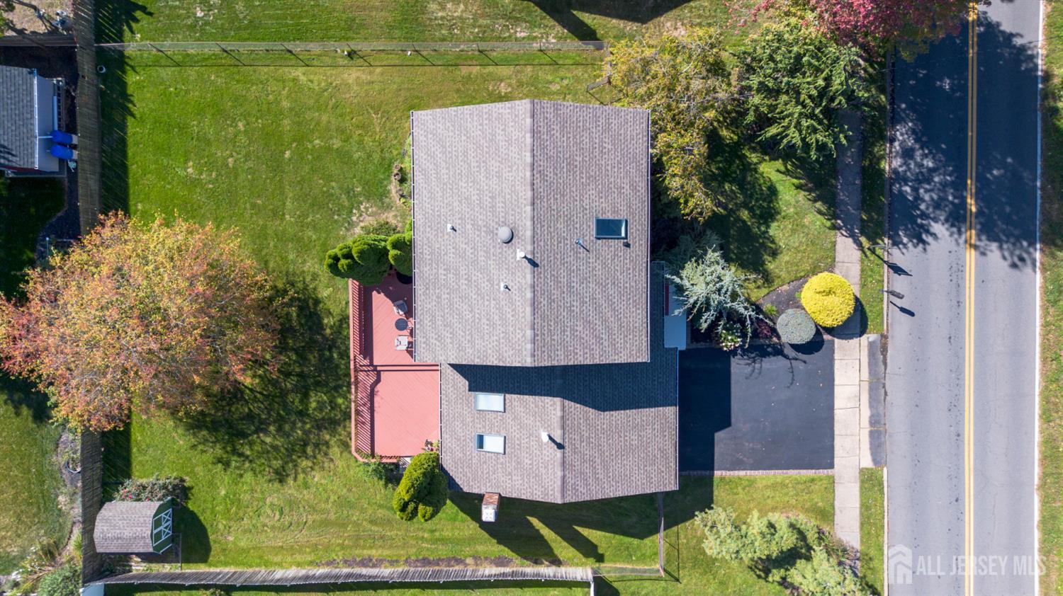 9 Haypress Road Dayton, NJ 08810 - Photo 3 of 33