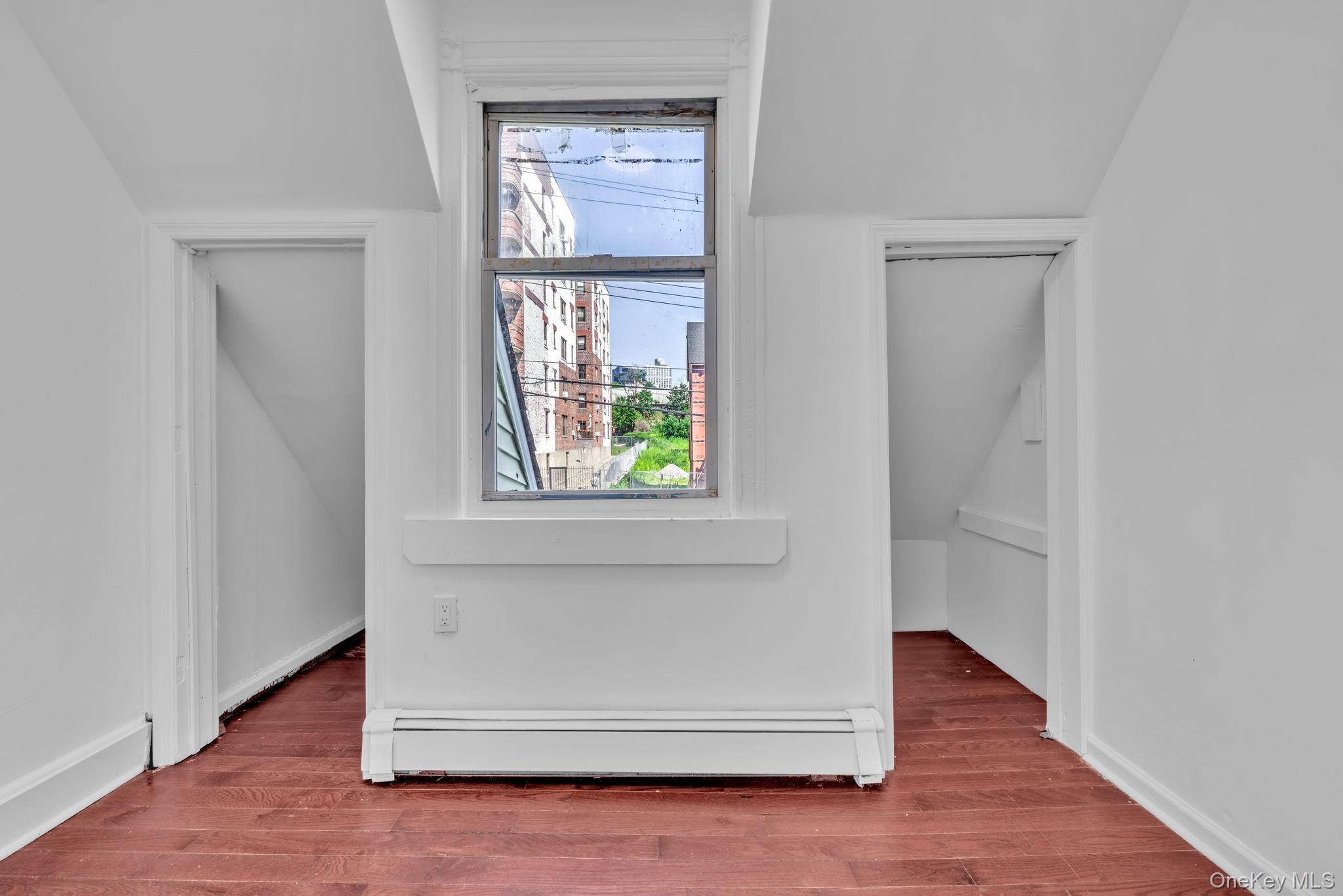 38 Trinity Place New Rochelle, NY 10805 - Photo 17 of 50