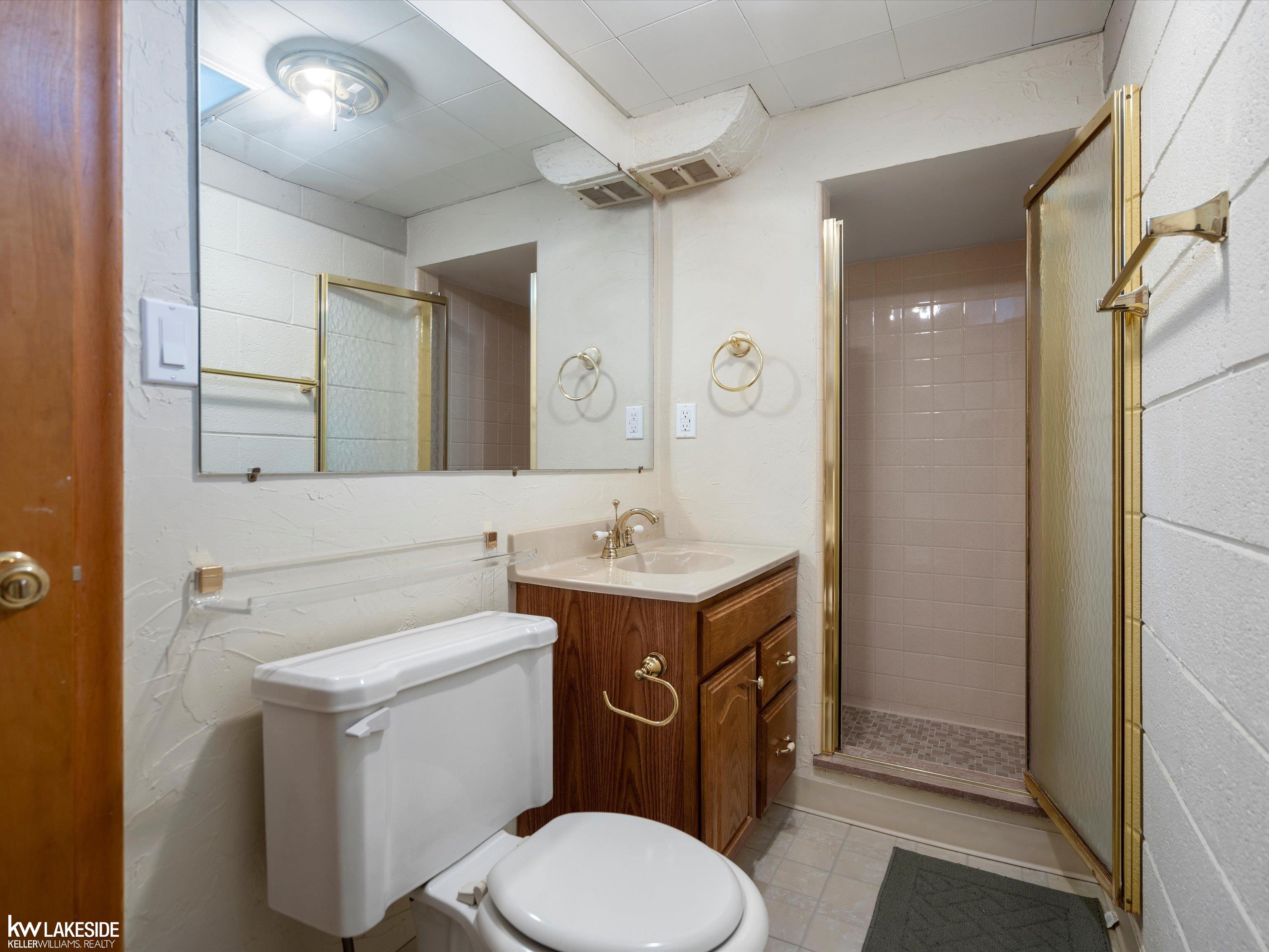 11585 Chicago Road Warren, MI 48093 - Photo 54 of 55